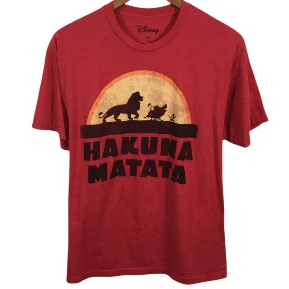DISNEY Lion King Movie Hakuna
Matada Red T Shirt L Large